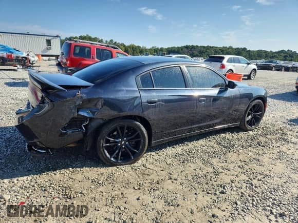 2017 Dodge Charger SE с VIN 2C3CDXBG5HH533509, выставлен на аукционе Copart как лот 71750935 с пробегом 159 571 миль миль и Списание • Salvage title. История ставок и продаж доступна на DreamBid. Изображение 3.