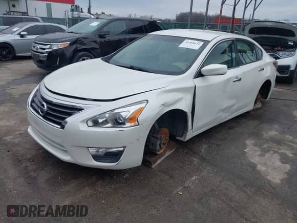 2015 Nissan Altima S with VIN 1N4AL3AP1FC212833, listed as a IAAI auction lot 41368621 with 148,160 mi miles and . Bid and sale history available at DreamBid. Image 2.