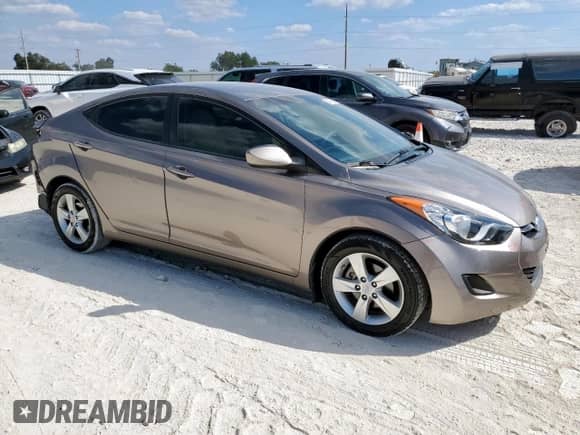 2011 Hyundai Elantra GLS с VIN 5NPDH4AE6BH013434, выставлен на аукционе Copart как лот 84070415 с пробегом 48 227 миль миль и Списание • Salvage title. История ставок и продаж доступна на DreamBid. Изображение 4.