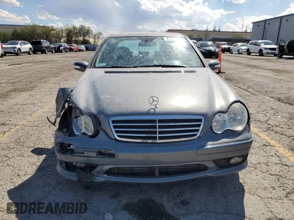2005 Mercedes-Benz C 230 Kompressor с VIN WDBRF40J65F699028, выставлен на аукционе Copart как лот 81838625 с пробегом 108 311 миль миль и Списание • Salvage title. История ставок и продаж доступна на DreamBid. Изображение 5.
