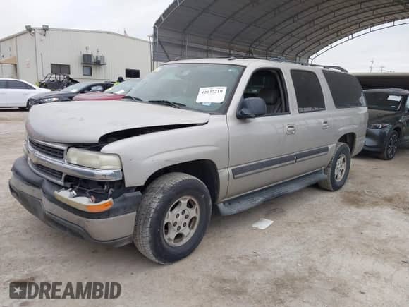 2005 Chevrolet Suburban LT with VIN 3GNEC16Z05G278514, listed as a IAAI auction lot 42037219 with 229,903 mi miles and . Bid and sale history available at DreamBid. Image 2.