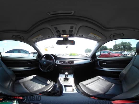 2013 BMW 3 Series 328i z VIN WBAKE3C52DE772086, wystawiony jako IAAI lot #42271057 z przebiegiem 163 836 mil mil oraz . Historia ofert i sprzedaży dostępna na DreamBid. Obrazek 20.