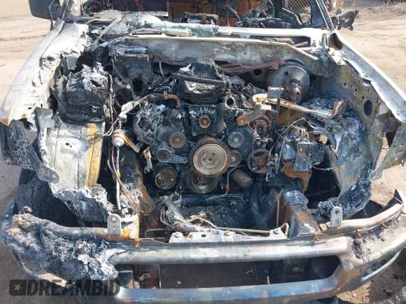 2005 Ford F-150 XLT z VIN 1FTPX14515FB24658, wystawiony jako IAAI lot #43187755 z przebiegiem Nie podano mil oraz . Historia ofert i sprzedaży dostępna na DreamBid. Obrazek 10.