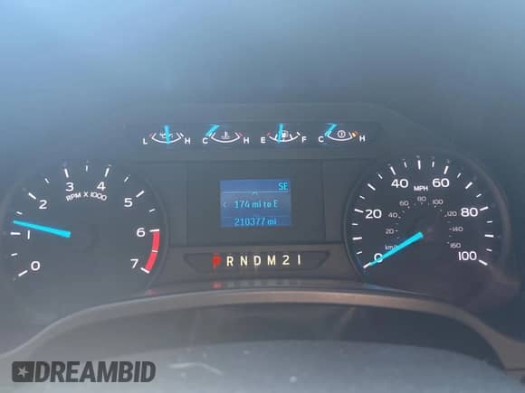 2019 Ford F-250 XL with VIN 1FT7W2B60KEF21963, listed as a Copart auction lot 82042635 with 210,377 mi miles and Clean title. Bid and sale history available at DreamBid. Image 8.