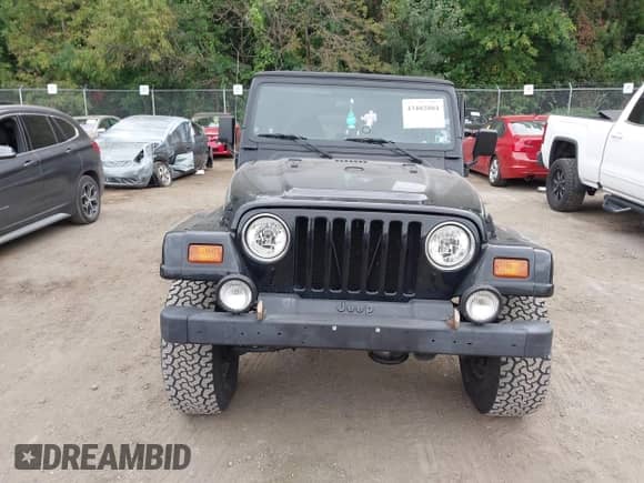 1999 Jeep Wrangler Sahara с VIN 1J4FY49S4XP469005, выставлен на аукционе IAAI как лот 43402804 с пробегом 88 432 миль миль и . История ставок и продаж доступна на DreamBid. Изображение 12.