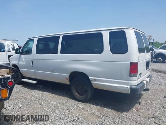 2013 Ford Econoline Cargo Commercial с VIN 1FTSS3EL6DDB08712, выставлен на аукционе IAAI как лот 42264955 с пробегом 148 315 миль миль и . История ставок и продаж доступна на DreamBid. Изображение 14.