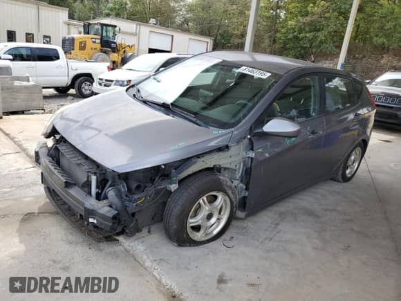 2015 Hyundai Accent GS z VIN KMHCT5AE4FU231752, wystawiony jako Copart lot #81463195 z przebiegiem 109 312 mil mil oraz Szkoda całkowita • Salvage title. Historia ofert i sprzedaży dostępna na DreamBid. Obrazek 1.