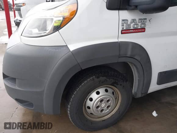 2015 Ram ProMaster Cargo с VIN 3C6TRVNG6FE519812, выставлен на аукционе IAAI как лот 42166636 с пробегом 178 997 миль миль и . История ставок и продаж доступна на DreamBid. Изображение 21.