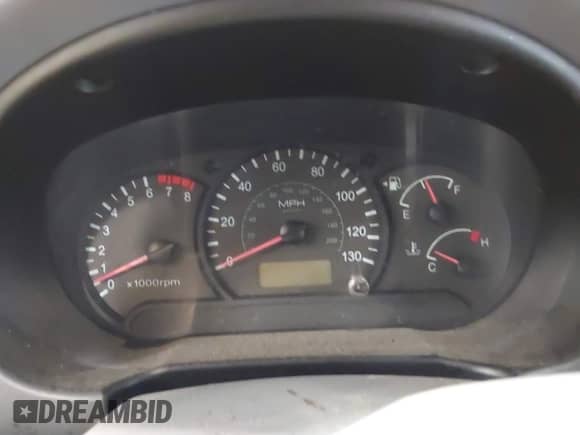 2005 Hyundai Accent GLS z VIN KMHCG35C15U336300, wystawiony jako IAAI lot #42522063 z przebiegiem Nie podano mil oraz . Historia ofert i sprzedaży dostępna na DreamBid. Obrazek 7.