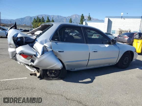 2001 Honda Accord VP с VIN 1HGCF866X1A132069, выставлен на аукционе Copart как лот 86671985 с пробегом 128 723 миль миль и Списание • Salvage title. История ставок и продаж доступна на DreamBid. Изображение 3.