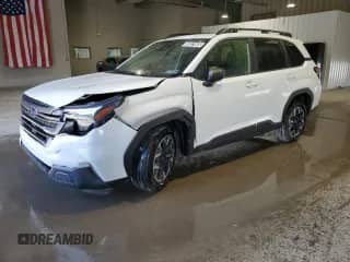 2025 Subaru Forester Premium z VIN JF2SLDDC7SH475050, wystawiony jako Copart lot #80827685 z przebiegiem 14 903 mil mil oraz Szkoda całkowita • Salvage title. Historia ofert i sprzedaży dostępna na DreamBid. Obrazek 1.