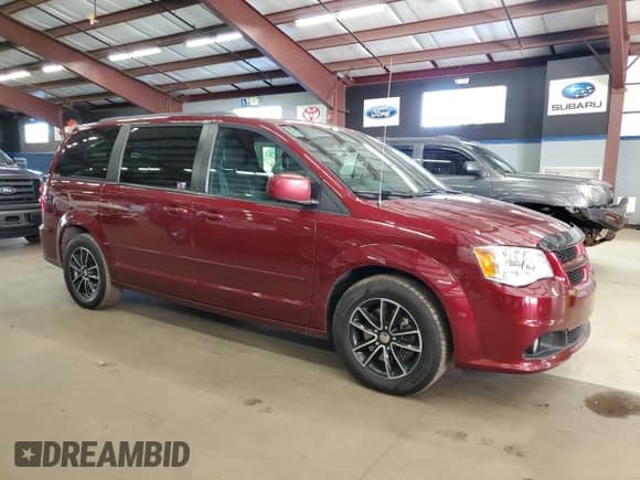 2017 Dodge Grand Caravan GT with VIN 2C4RDGEG6HR672561, listed as a Copart auction lot 85722665 with 266,811 mi miles and Clean title. Bid and sale history available at DreamBid. Image 4.