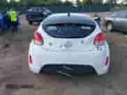 2014 Hyundai Veloster z VIN KMHTC6AD0EU204382, wystawiony jako IAAI lot #40287015 z przebiegiem 110 460 mil mil oraz . Historia ofert i sprzedaży dostępna na DreamBid. Obrazek 17.