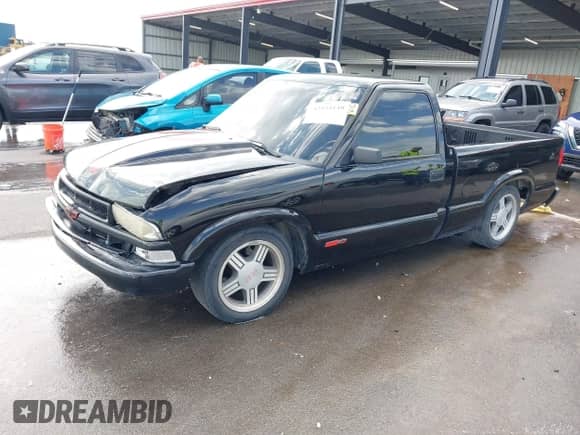 1998 Chevrolet S-10 LS Xtreme с VIN 1GCCS14W3W8216530, выставлен на аукционе IAAI как лот 42553139 с пробегом 132 130 миль миль и . История ставок и продаж доступна на DreamBid. Изображение 20.
