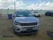 2019 Jeep Compass Latitude с VIN 3C4NJDBB0KT689598, выставлен на аукционе Copart как лот 62370715 с пробегом 80 928 миль миль и Списание • Salvage title. История ставок и продаж доступна на DreamBid. Изображение 13.