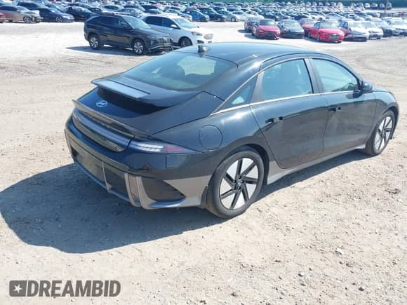 2023 Hyundai Ioniq 6 SE z VIN KMHM24AC7PA045528, wystawiony jako IAAI lot #42791381 z przebiegiem 30 065 mil mil oraz . Historia ofert i sprzedaży dostępna na DreamBid. Obrazek 4.