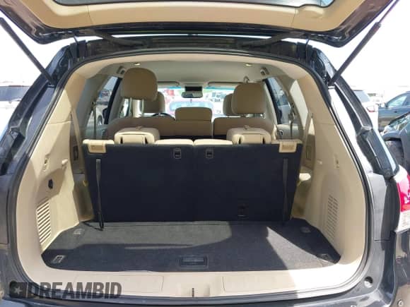 2016 Nissan Pathfinder Platinum with VIN 5N1AR2MM3GC610255, listed as a IAAI auction lot 42431509 with 118,167 mi miles and . Bid and sale history available at DreamBid. Image 17.