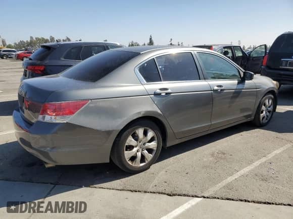 2009 Honda Accord EX с VIN JHMCP26799C009797, выставлен на аукционе Copart как лот 85318715 с пробегом 102 322 миль миль и Списание • Salvage title. История ставок и продаж доступна на DreamBid. Изображение 3.