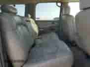2000 Chevrolet Suburban LS с VIN 3GNEC16T2YG167589, выставлен на аукционе Copart как лот 89736015 с пробегом Не указан миль и Чистый • Clean title. История ставок и продаж доступна на DreamBid. Изображение 11.