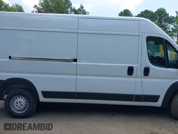 2025 Ram ProMaster Cargo Tradesman z VIN 3C6MRVHG8SE548609, wystawiony jako IAAI lot #42629317 z przebiegiem 494 mil mil oraz . Historia ofert i sprzedaży dostępna na DreamBid. Obrazek 13.