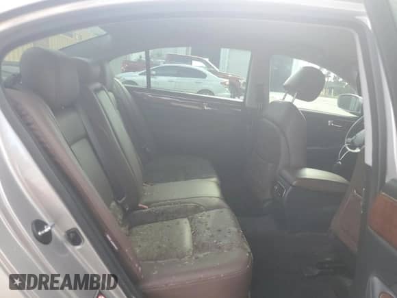 2010 Hyundai Genesis z VIN KMHGC4DE6AU096967, wystawiony jako Copart lot #74145044 z przebiegiem Nie podano mil oraz Nie do naprawy • Non repairable. Historia ofert i sprzedaży dostępna na DreamBid. Obrazek 10.