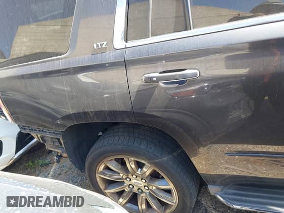 2016 Chevrolet Tahoe LTZ с VIN 1GNSCCKC6GR246329, выставлен на аукционе IAAI как лот 43210176 с пробегом 66 469 миль миль и . История ставок и продаж доступна на DreamBid. Изображение 4.