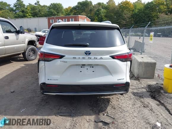 2025 Toyota Sienna Limited с VIN 5TDZSKFCXSS174642, выставлен на аукционе IAAI как лот 43312239 с пробегом 8 742 миль миль и . История ставок и продаж доступна на DreamBid. Изображение 16.