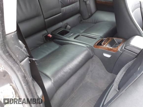 2007 BMW 3 Series 328i with VIN WBAWB33537PV72594, listed as a IAAI auction lot 41251123 with Not provided miles and . Bid and sale history available at DreamBid. Image 8.