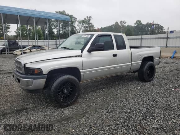 2002 Dodge 2500 with VIN 3B7KC23C92M223364, listed as a Copart auction lot 68067295 with Not provided miles and Salvage title. Bid and sale history available at DreamBid. Image 1.