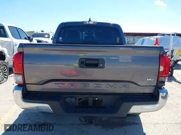 2021 Toyota Tacoma SR5 with VIN 5TFAZ5CN0MX106119, listed as a IAAI auction lot 42812735 with 70,968 mi miles and . Bid and sale history available at DreamBid. Image 16.