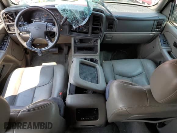2004 Chevrolet Suburban LT с VIN 3GNFK16Z34G138513, выставлен на аукционе Copart как лот 66650145 с пробегом 271 594 миль миль и Списание • Salvage title. История ставок и продаж доступна на DreamBid. Изображение 8.