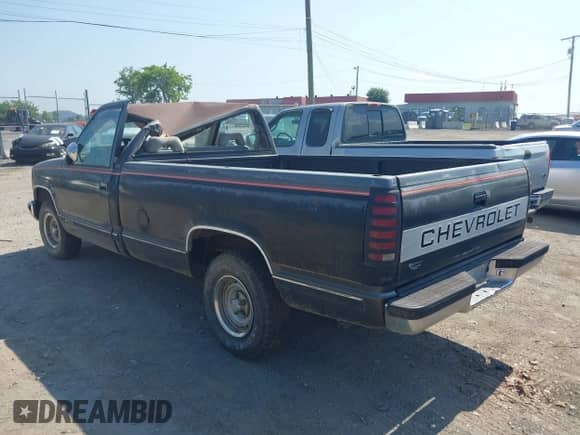 1992 Chevrolet Silverado 1500 с VIN 1GCDC14Z7NZ106388, выставлен на аукционе IAAI как лот 42554602 с пробегом 103 545 миль миль и . История ставок и продаж доступна на DreamBid. Изображение 3.