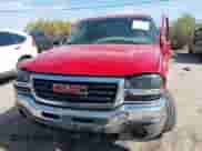 2005 GMC Sierra 1500 Work Truck z VIN 1GTEC14XX5Z187194, wystawiony jako IAAI lot #42644156 z przebiegiem 213 308 mil mil oraz . Historia ofert i sprzedaży dostępna na DreamBid. Obrazek 11.