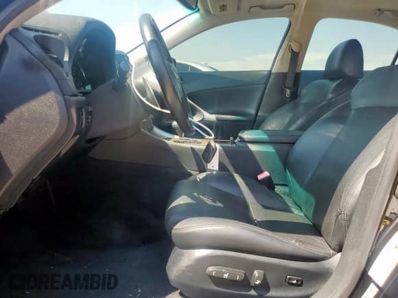 2012 Lexus IS 250 z VIN JTHCF5C25C5057211, wystawiony jako Copart lot #80361005 z przebiegiem 93 012 mil mil oraz Szkoda całkowita • Salvage title. Historia ofert i sprzedaży dostępna na DreamBid. Obrazek 7.