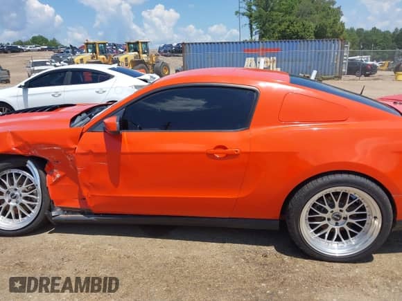 2011 Ford Mustang GT с VIN 1ZVBP8CF8B5123597, выставлен на аукционе IAAI как лот 42852285 с пробегом 131 626 миль миль и . История ставок и продаж доступна на DreamBid. Изображение 15.