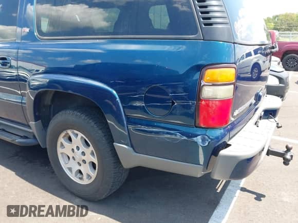 2005 Chevrolet Suburban Z71 z VIN 3GNFK16Z45G192341, wystawiony jako IAAI lot #42861148 z przebiegiem 202 804 mil mil oraz . Historia ofert i sprzedaży dostępna na DreamBid. Obrazek 6.