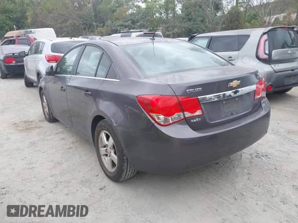 2011 Chevrolet Cruze 1FL z VIN 1G1PE5S99B7224301, wystawiony jako IAAI lot #43384280 z przebiegiem 188 159 mil mil oraz . Historia ofert i sprzedaży dostępna na DreamBid. Obrazek 3.