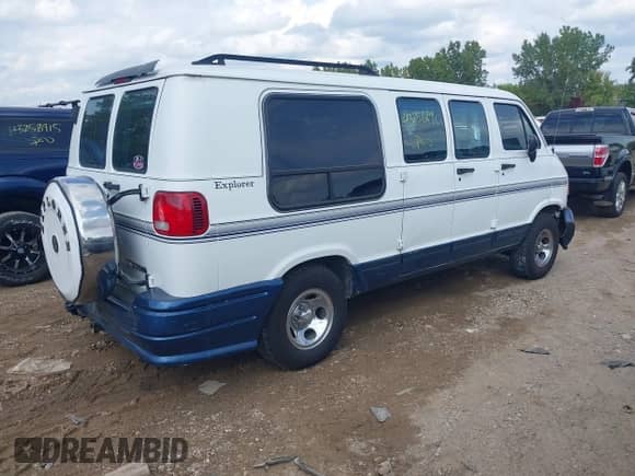 1997 Dodge RAM with VIN 2B6HB21Z2VK522208, listed as a IAAI auction lot 43256890 with 120,855 mi miles and . Bid and sale history available at DreamBid. Image 4.