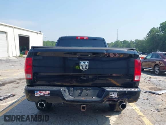 2014 Ram 1500 Express z VIN 1C6RR6FT1ES113671, wystawiony jako IAAI lot #42568741 z przebiegiem 226 832 mil mil oraz . Historia ofert i sprzedaży dostępna na DreamBid. Obrazek 16.