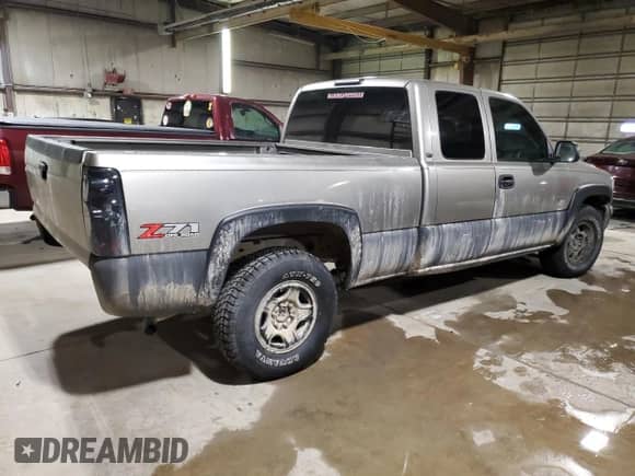 2001 GMC Sierra 1500 SLE с VIN 2GTEK19T811350761, выставлен на аукционе Copart как лот 64498985 с пробегом 171 664 миль миль и Списание • Salvage title. История ставок и продаж доступна на DreamBid. Изображение 3.