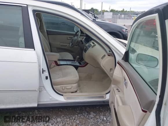 2007 Hyundai Azera SE с VIN KMHFC46F37A188131, выставлен на аукционе IAAI как лот 42864817 с пробегом 161 960 миль миль и . История ставок и продаж доступна на DreamBid. Изображение 5.