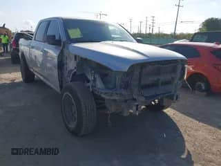 2018 Ram 1500 Big Horn с VIN 1C6RR6TT6JS168129, выставлен на аукционе IAAI как лот 42925799 с пробегом 150 862 миль миль и . История ставок и продаж доступна на DreamBid. Изображение 1.