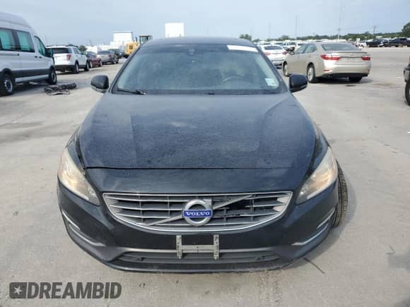 2017 Volvo S60 Inscription с VIN LYV402TK4HB125625, выставлен на аукционе Copart как лот 57885735 с пробегом Не указан миль и Списание • Salvage title. История ставок и продаж доступна на DreamBid. Изображение 5.