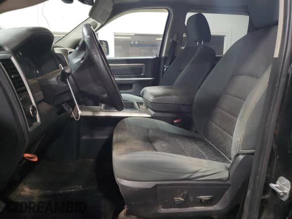 2014 Ram 1500 Big Horn z VIN 1C6RR7LT0ES231432, wystawiony jako Copart lot #85649925 z przebiegiem 193 711 mil mil oraz Czysty tytuł • Clean title. Historia ofert i sprzedaży dostępna na DreamBid. Obrazek 7.