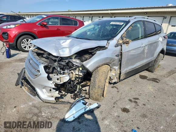 2017 Ford Escape Titanium with VIN 1FMCU9J98HUE18387, listed as a Copart auction lot 67532285 with 121,532 mi miles and Clean title. Bid and sale history available at DreamBid. Image 1.