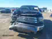 2019 Toyota Tundra SR5 с VIN 5TFAY5F1XKX788189, выставлен на аукционе IAAI как лот 41313276 с пробегом 109 288 миль миль и . История ставок и продаж доступна на DreamBid. Изображение 6.