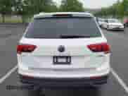 2024 Volkswagen Tiguan SE с VIN 3VV2B7AX0RM047340, выставлен на аукционе IAAI как лот 42502249 с пробегом 8 429 миль миль и . История ставок и продаж доступна на DreamBid. Изображение 16.