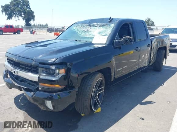 2017 Chevrolet Silverado 1500 LT с VIN 1GCRCREC0HZ270522, выставлен на аукционе IAAI как лот 42402410 с пробегом 126 195 миль миль и . История ставок и продаж доступна на DreamBid. Изображение 16.