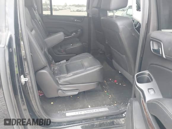 2017 Chevrolet Suburban LT с VIN 1GNSKHKC0HR148611, выставлен на аукционе IAAI как лот 43079819 с пробегом 145 459 миль миль и . История ставок и продаж доступна на DreamBid. Изображение 8.