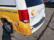 2012 Dodge Grand Caravan SE z VIN 2C4RDGBG4CR104936, wystawiony jako IAAI lot #42725745 z przebiegiem 111 598 mil mil oraz . Historia ofert i sprzedaży dostępna na DreamBid. Obrazek 6.